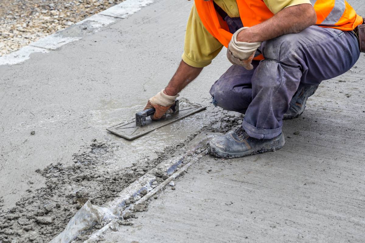 Concrete driveway installation
